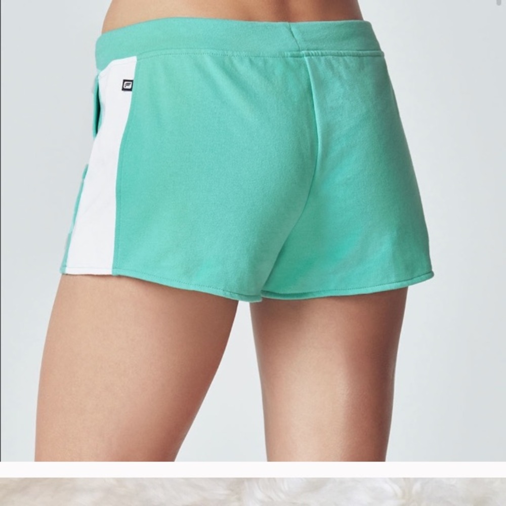 Fabletics shorts - Picture 2 of 8